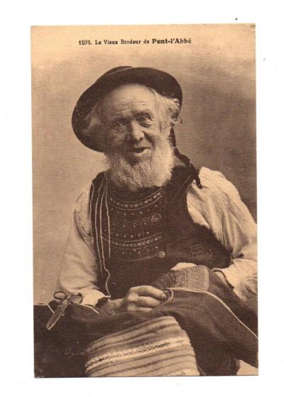 Vintage Postcard Pont L'Abbe Finist�re 29 Sepia Folklore Costume (A3398)