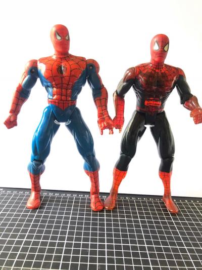 2 GRANDES FIGURINES 25CM SPIDERMAN VINTAGE 1994