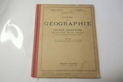 Livre d'occasion : Manuel Scolaire Cours De G�ographie Cours Moyen