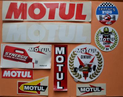 AUTOCOLLANT : lot de 9 diff�rents   HUILE MOTUL automobile automobilia Moto