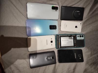 Lot de t�l�phones pour pi�ces ou r�paration