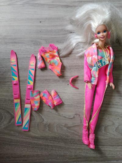 poup�e Barbie 1991 Ski fun Barbie