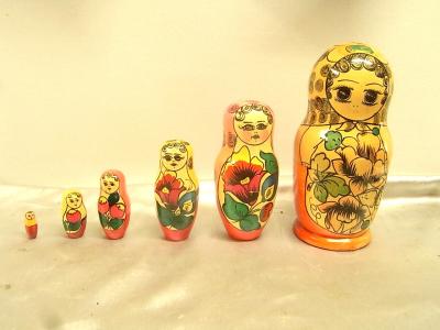 AUTHENTIQUE MATRIOCHKA 6 POUP�ES RUSSE PEINTE ART RUSSIE USSR CCCP