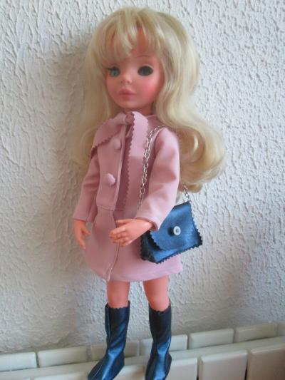 copie de la tenue Via Caracciolo pour poup�e furga alta moda, neuve