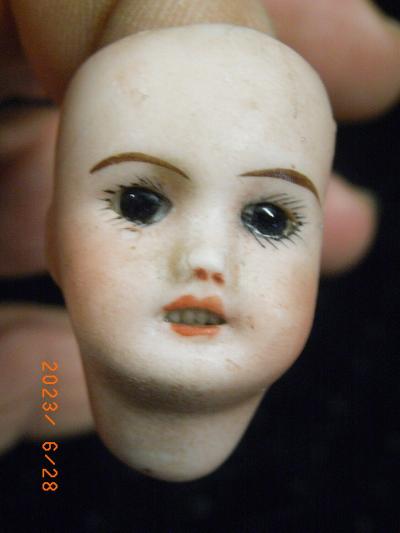 ANCIENNE POUPEE T�TE PORCELAINE MINIATURE SFBJ 301 PARIS  JUMEAU DOLL