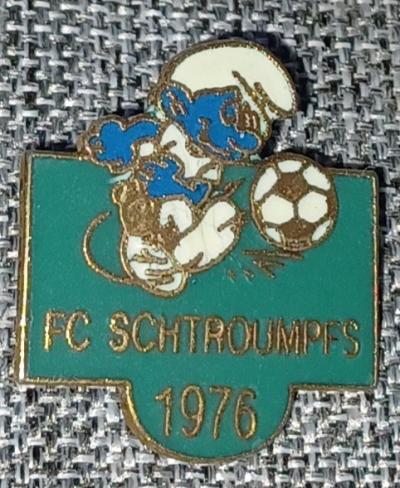 PIN'S SCHTROUMPF 1976 FOOT FC DE GENEVE SUISSE SCHLUMPFE SCHLUMF PITUFOS SMURF