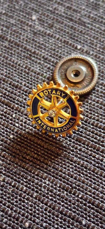Rare pin s Rotary International 18k Gold