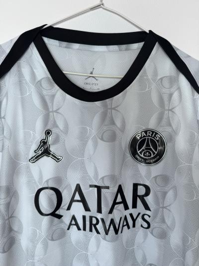 Maillot De Foot PSG Neuf XXXL
