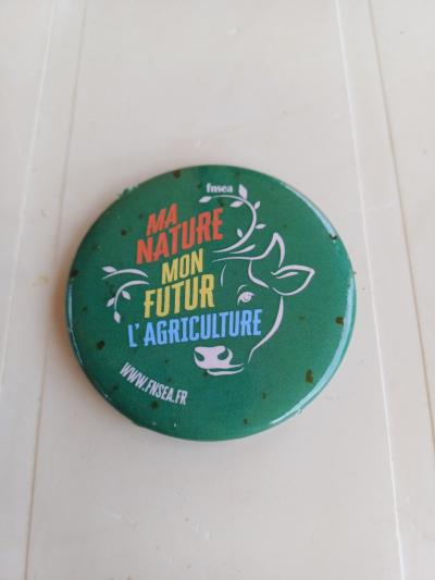 MAGNET D�CAPSULEUR FNSEA GOODIES COLLECTOR CARAVANE DU TOUR DE FRANCE 2025
