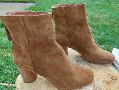 Authentic Sandro Paris Women's Suede Ankle Boots Size EU 36   Made in Portugal