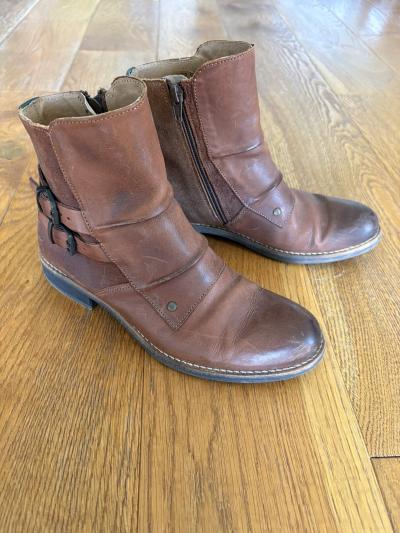Belle Paire De Boots Bottines en cuir Kickers Taille 37 TBE