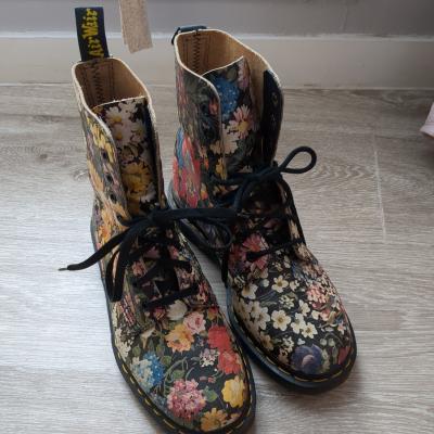 Vintage 90s Dr Martens Made in England Floral Boots Rare taille 38  - Size 5