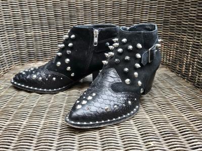 (K076 A31) ASH   Bottines western biker clout�es en cuir & daim noir   Taille 36