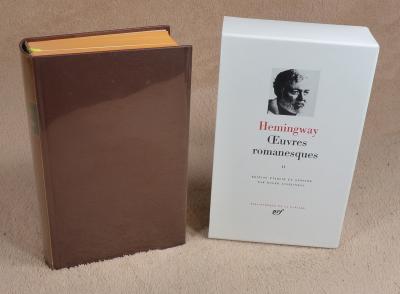 LA PLEIADE :  ERNEST HEMINGWAY   OEUVRES ROMANESQUES  2 - 1993