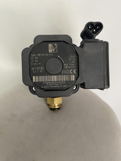 Circulateur chaudi�re Bosch Grundfos 3NK-33 6A D V   vase expansion 230V