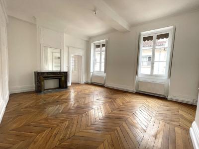 Appartement+lyon+147+m%26sup2%3B+6+pi%26egrave%3Bces
