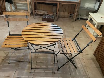 Table Et 2 Chaises De Balcon