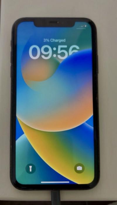 iPhone 11 Noir 64 Go   D�verrouiller