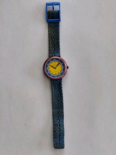 Montre Vintage Bleu-Rose 1987 Flik Flak Swiss Watch Swatch