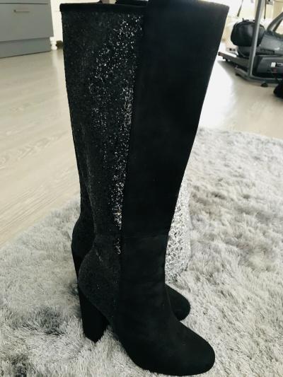 Beautiful Divine Woman Black Boot with Black Glitter at the Back P 36