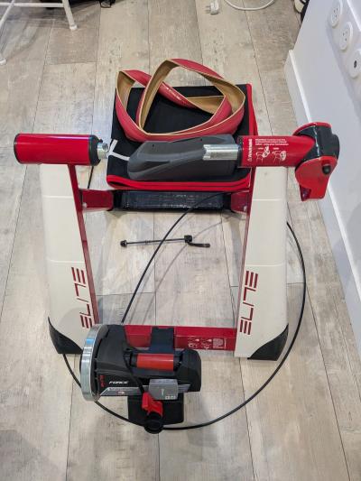 Elite Novo Force avec capteur Misuro B  et accessoires   Home trainer