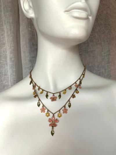 BELLE PARURE collier   bracelet A FLEURS   PILGRIM