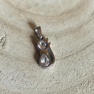 Pendentif chat stylis� en acier inoxydable avec pierres