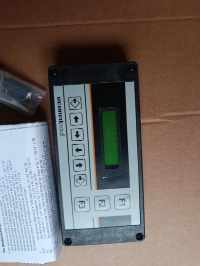 IFM CS0014 Afficheurs ifm et modules de saisie contr�le pour engins mobile