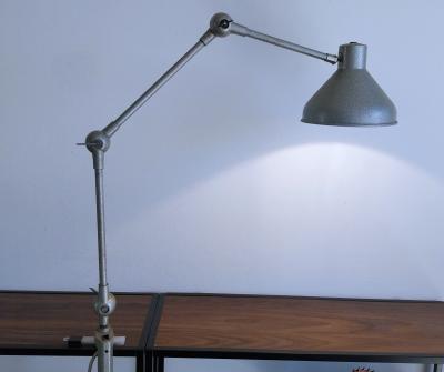 Jielde   Lampe industrielle articul�e 3 bras 50'S