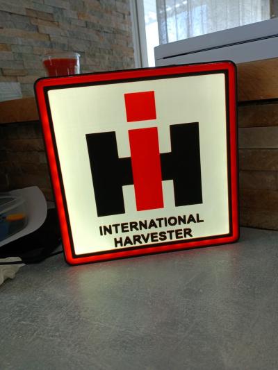 Logo Lumineux   International Harvester
