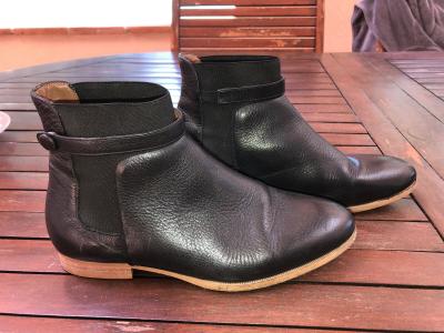 jolies bottines cuir stretch noir HEYRAUD pointure 39 valeur excellent �tat
