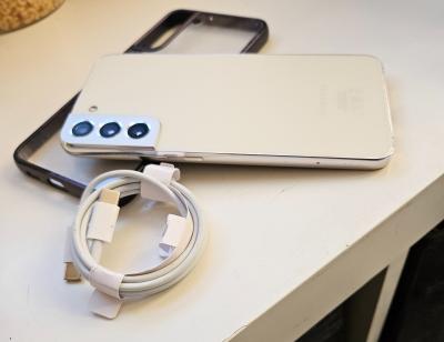 SAMSUNG GALAXY S22   Plus   Blanc 128GO 5G Etat Irreprochable   Facture