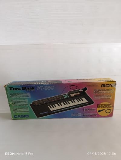 Clavier Casio vintage PT 380 Tone Bank Synth�tiseur Tonebank