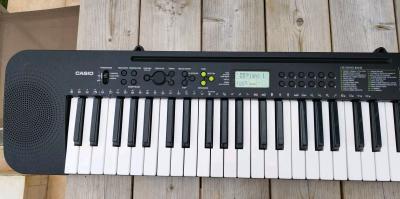 Clavier Synth�tiseur Casio CTK 240 Grande Dimensions Fonctionne Parfaitement