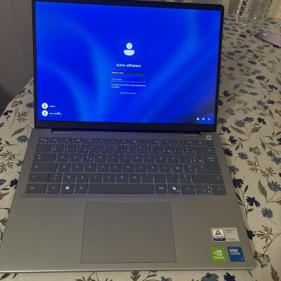 Dell Inspiron 14 5440 i7 13th GTX MX570 16Go RAM 1To SSD Tr�s bon �tat