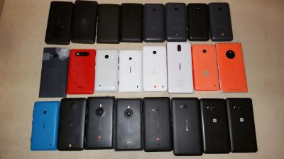 Lot de 24  NOKIA dans l'�tat, pour restaurer ou r�cup�rer des pi�ces