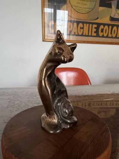 Sculpture bronze massif chat assis sign� Yves Loh� d�coration