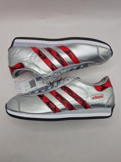 ADIDAS COUNTRY JAPAN, SILVER METALLIC, TAILLES 40, NEUVES, UNISEXES. SNAKESKIN P