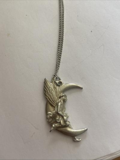 Collier M�tal Argent�  Avec Fermoir FEE Sur Croissant De Lune