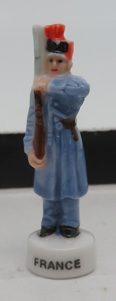 2009 FRANCE DECOR GARDIENS DES TRADITIONS FEVE PORCELAINE 3D AU CHOIX