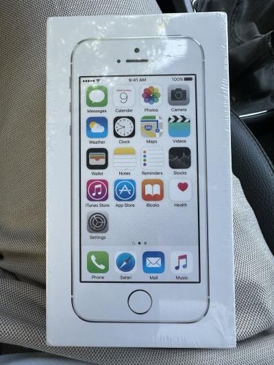 Iphone 5S 16GB Silver A1457 NEW