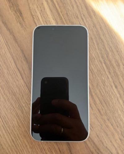 Apple iPhone 14 128GB Blanc en parfait �tat