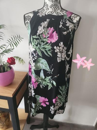 Robe courte � fleurs TU (38-44)