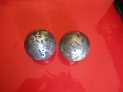 PAIRES DE  BOULES DE PETANQUE JB  8500 700 GRS