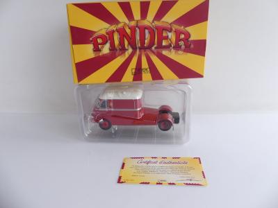 DIREKT COLLECTIONS  1:43 TRACTEUR ROUTIER POUR REMORQUE CARAVANE PINDER