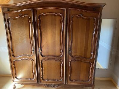 Armoire 3 Portes Bois Meurisier En Tr�s Bon �tat