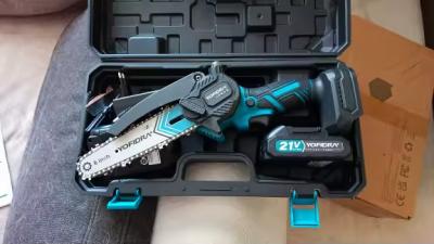 Mini Tron�onneuse Sans Fil 6 Pouces Compatible Batterie Makita 18V-21V   2 Batte