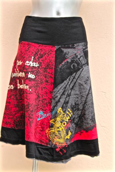 DESIGUAL Gonna Trap�ze Multicolore Ricamata, Taglia S, Ottime Condizioni