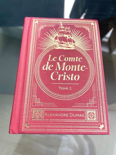 LE COMTE DE MONTE CRISTO TOME 1 LIVRE MINIATURE 12 CM tranches dor�es