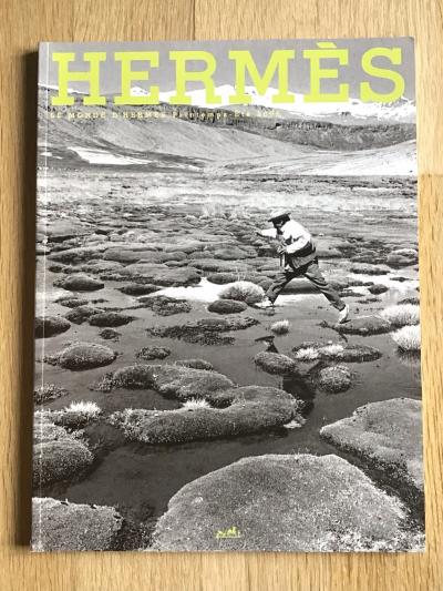 LE MONDE D HERMES N�46 �T� 2005 VOLUME 1 CATALOGUE COLLECTION LIVRE LUXE = NEUF